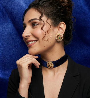 Veloura -Velvet Choker