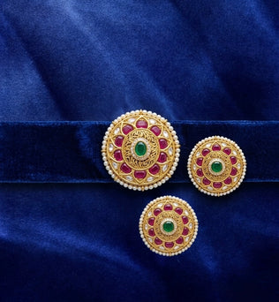 Veloura -Velvet Choker