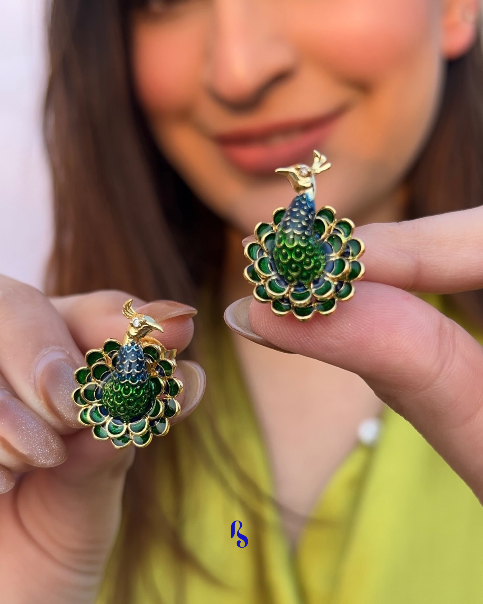 The Avian Aura Earring