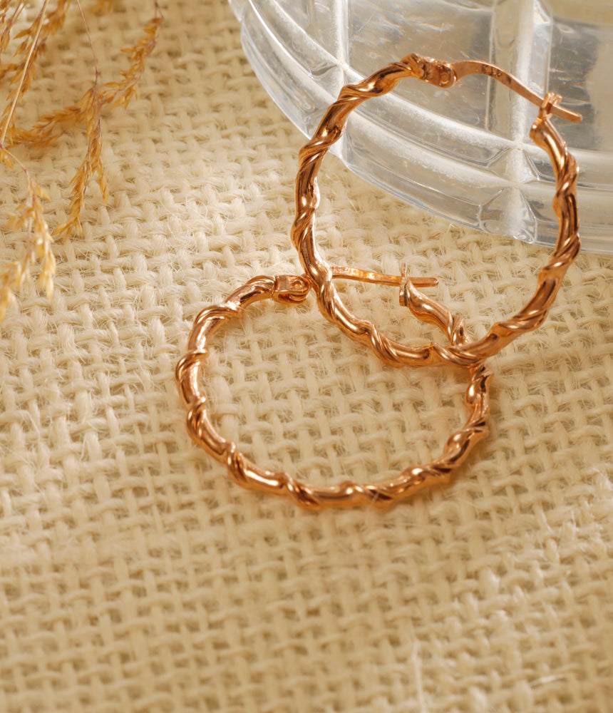 Ela Twisted Hoops