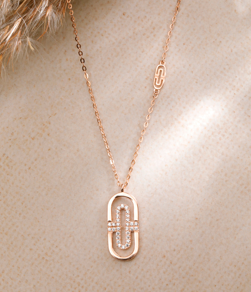 Eva Pendant Chain