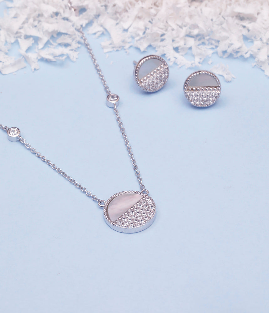 Ela Stone Pendant Chain Set