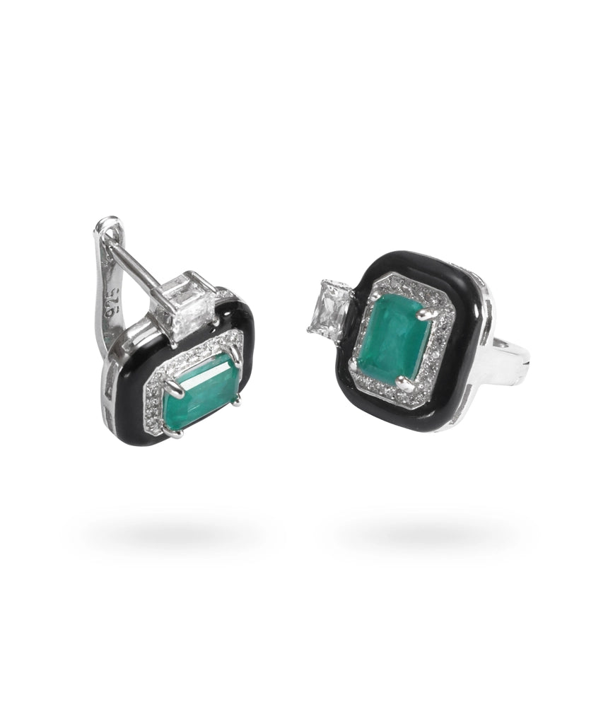 The Emerald Edge Pendant Set