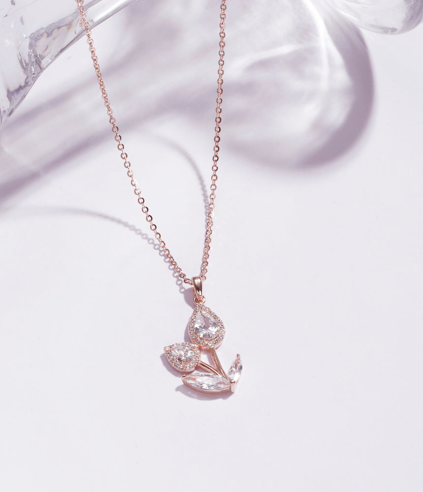 Tulip Sparkle Pendant Chain