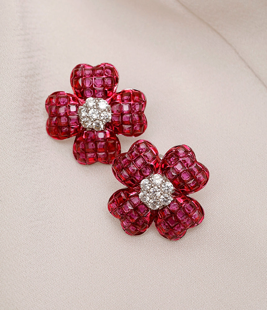 Enchanté Fushia Studs